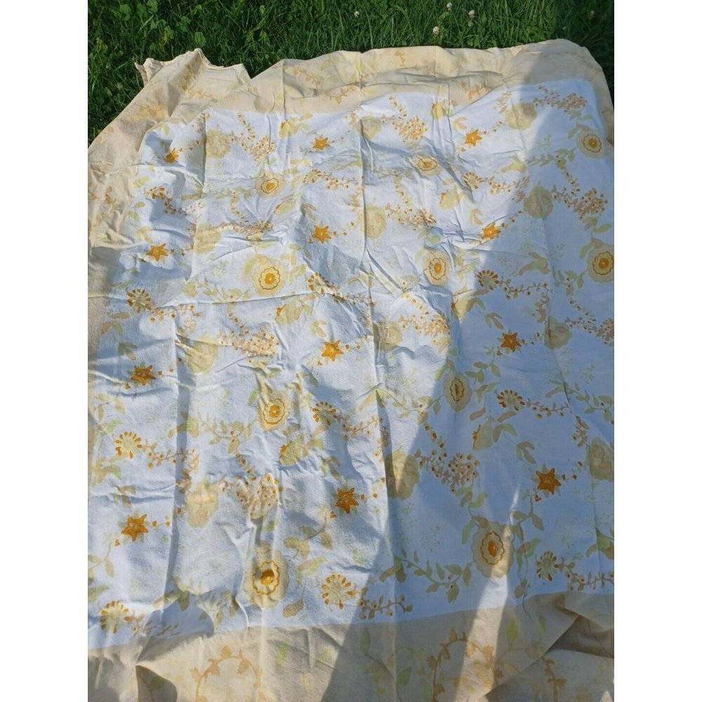 Couleur Nature‎ by Bruno Lamy Tablecloth 64" x 68” 100% Cotton Floral Design